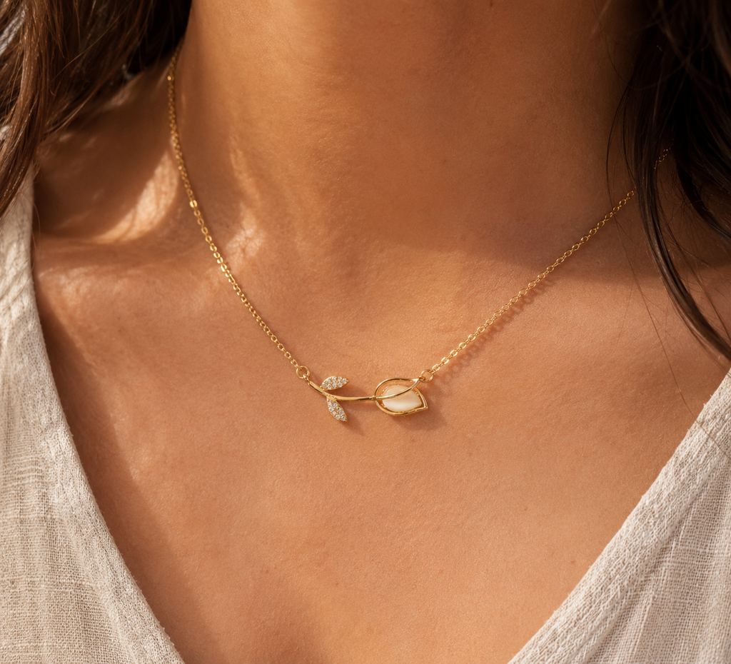 Tulia Necklace